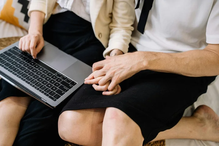 Terapia par online – czy można uratować związek bez wychodzenia z domu i ile to naprawdę kosztuje?