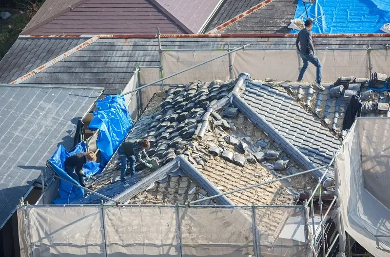 Przyczyny przecieków dachów i sposoby ich eliminacji
