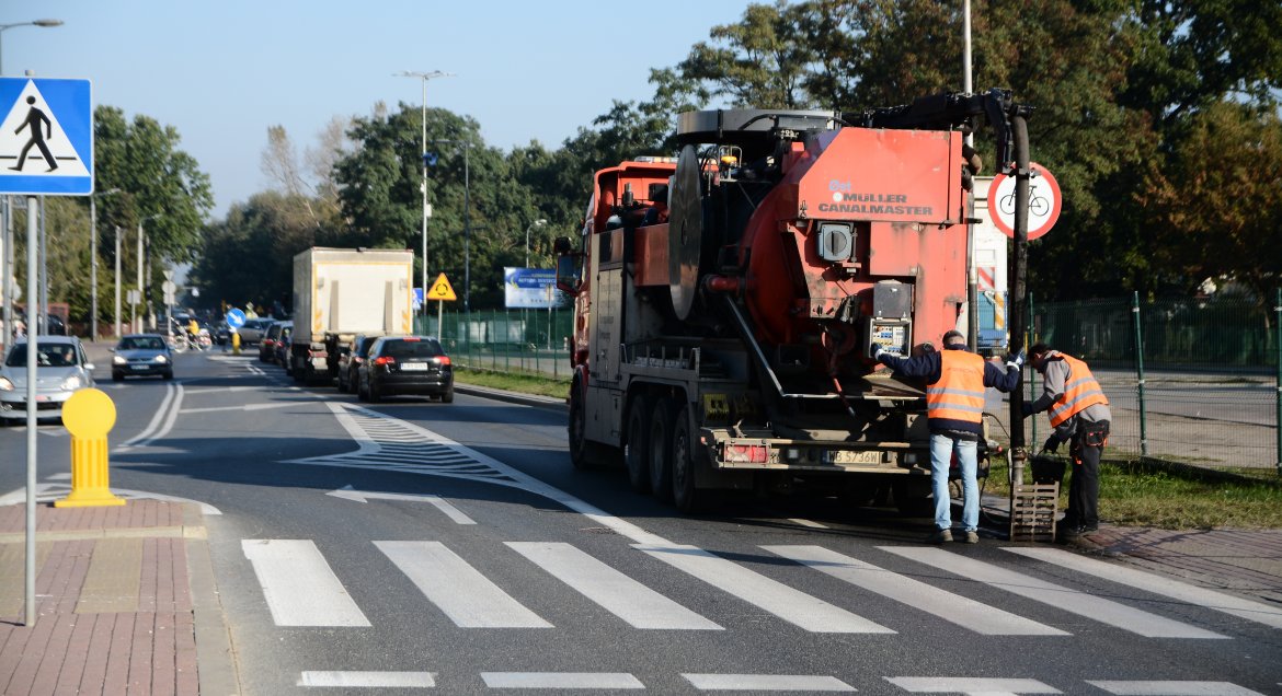 Powiat Legionowo: Ruszyło oczyszcznie urządzeń odwadniających