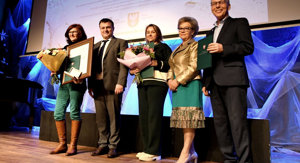Bożonarodzeniowy kiermasz Fundacji "Promień Słońca"