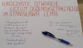 Powiększ obraz:Liceum już oficjalnie na swoim - Zdjęcie nr8