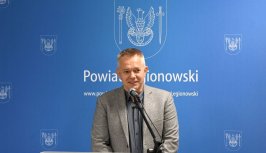 Powiększ obraz:Liceum już oficjalnie na swoim - Zdjęcie nr15