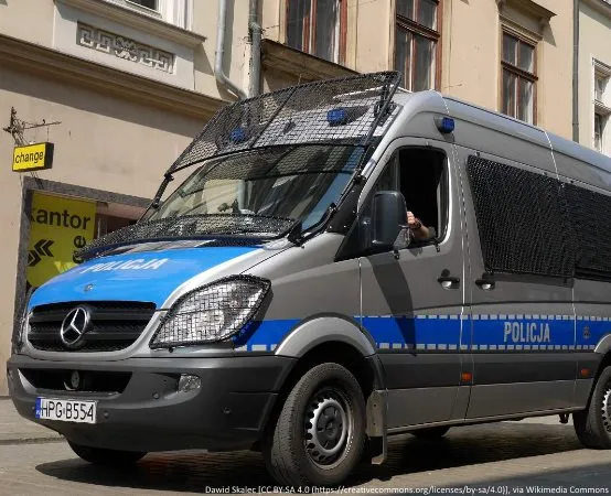 Nietrzeźwy kierowca z Nieporętu zatrzymany przez policję za niesprawną żarówkę