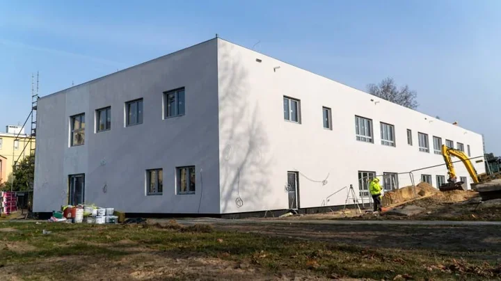 Nowy żłobek w Legionowie wchodzi w finał prac i coraz wyraźniej widać efekt