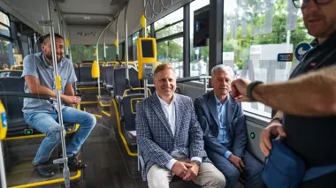 Nowa linia D5E pokonała trasę do metra w 39 minut