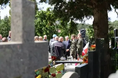 Na legionowskim cmentarzu oddano hołd żołnierzowi z misji w Libanie