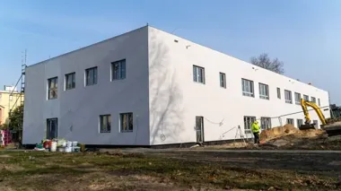 Nowy żłobek w Legionowie wchodzi w finał prac i coraz wyraźniej widać efekt