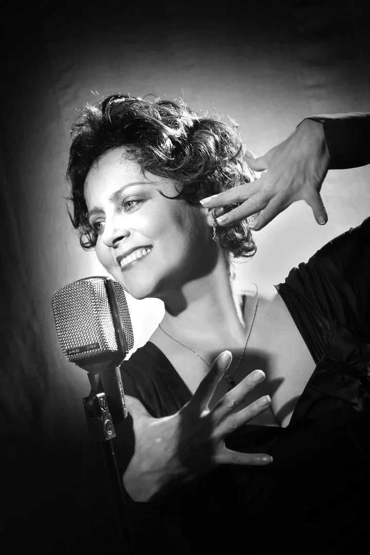Legionowo posłucha Edith Piaf w opowieści, która nie puszcza od pierwszych taktów