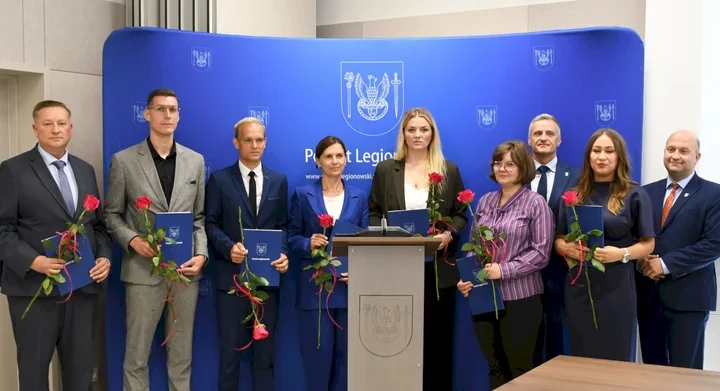Siedmioro nauczycieli z powiatu legionowskiego z awansem zawodowym