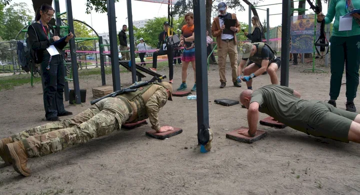 Murph Challenge Legionowo. 30 osób przeszło przez piekło treningu, by oddać hołd poległym