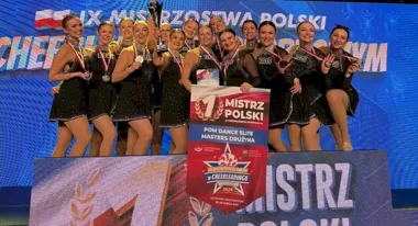 Legionowskie cheerleaderki wróciły z Ostrowca z całym zestawem medali