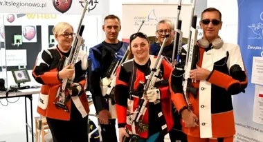 Strzały, które przełamują bariery na legionowskiej strzelnicy